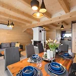 U Wiktora Villa